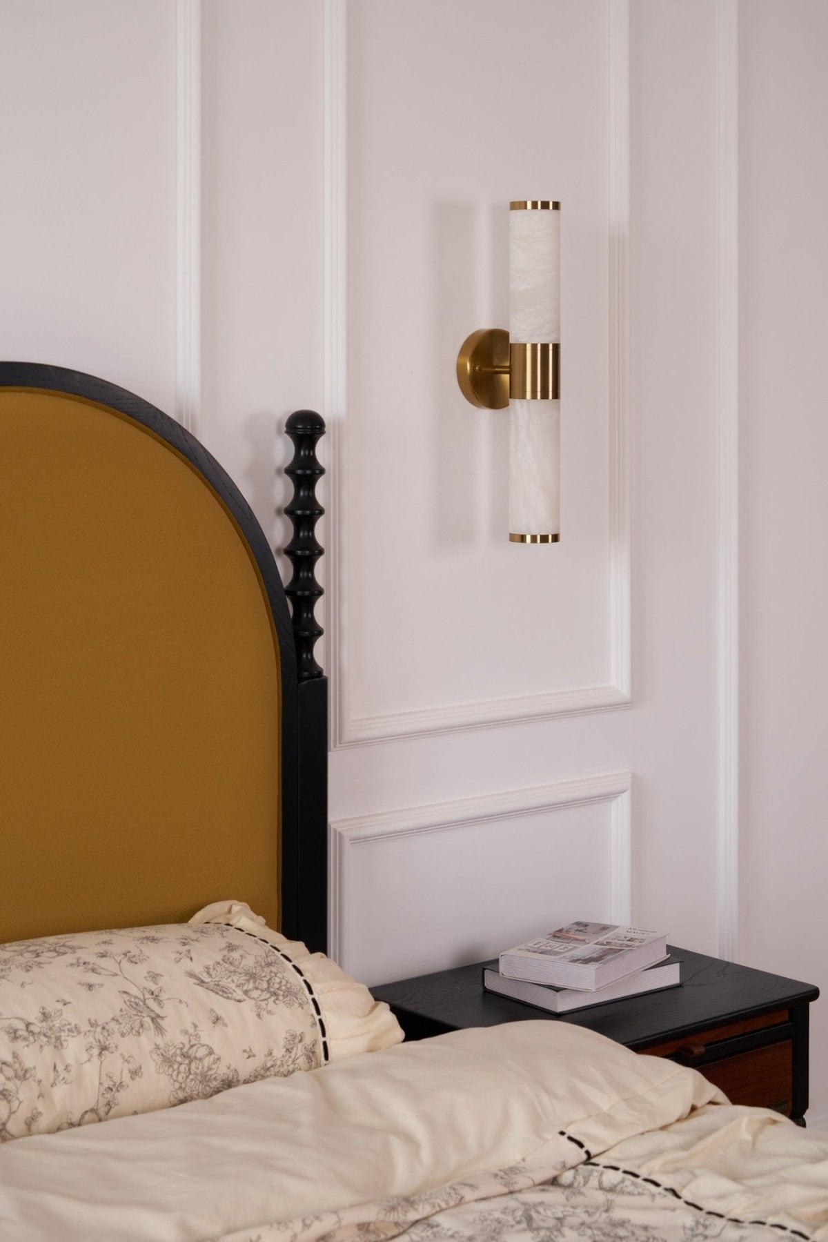 Tira Minimalistische wandlamp van albast