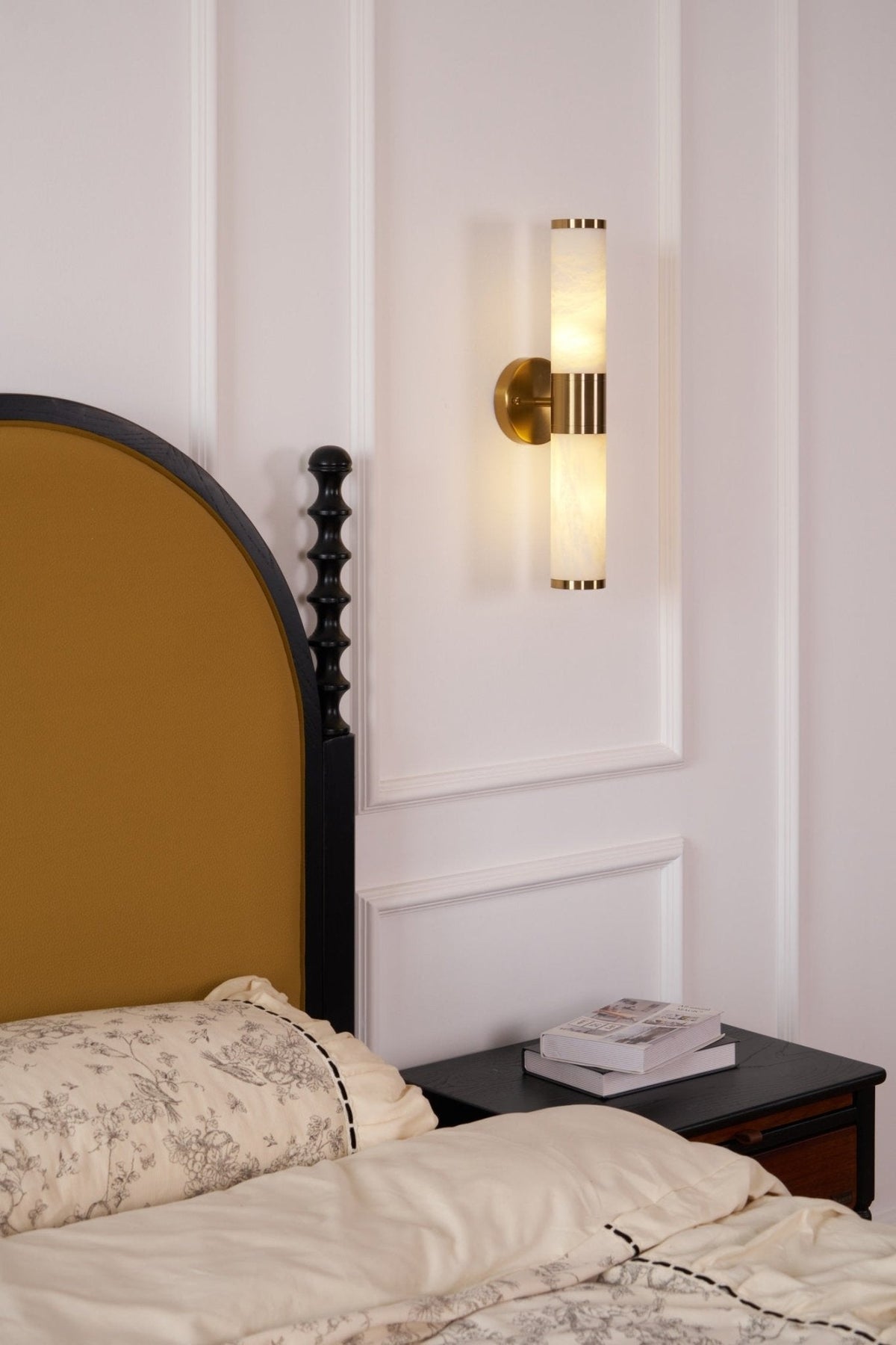Lucian wandlamp van albast