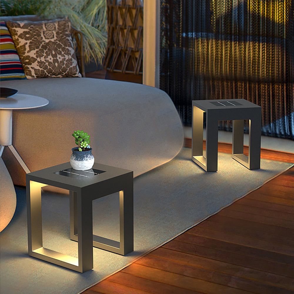 Orr Eenvoudige Holle Kubus LED Vloerlamp Zwart Metaal/Acryl Buiten