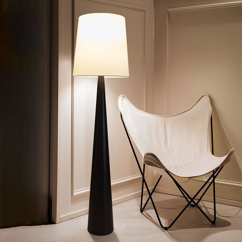 Eryn Kegelvormig Metaal Vloerlampen, 71"