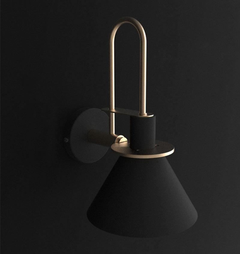 Solerine wandlamp zwart goud minimalistisch