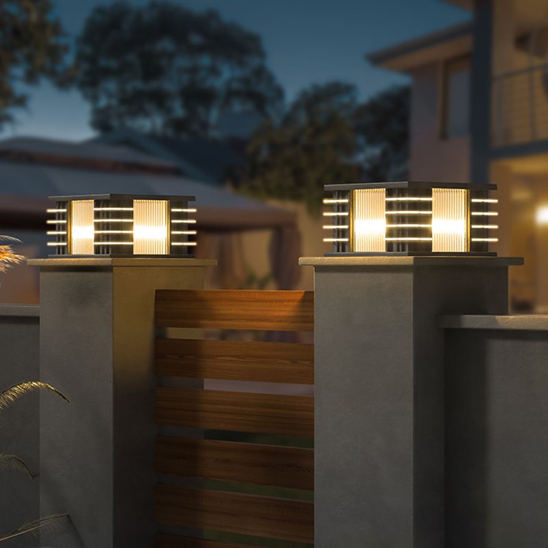 Riley Design LED Vierkant Buitenlamp Zonne Metaal/Acryl Zwart Tuin/Stoeprand/Balkon
