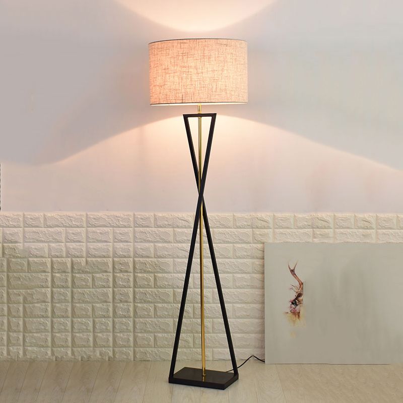 Eryn Retro Cilinder Driepoot Vloerlamp Metalen Stof Multi Kleur Slaapkamer/Woonkamer