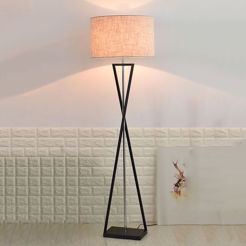 Eryn Retro Cilinder Driepoot Vloerlamp Metalen Stof Multi Kleur Slaapkamer/Woonkamer