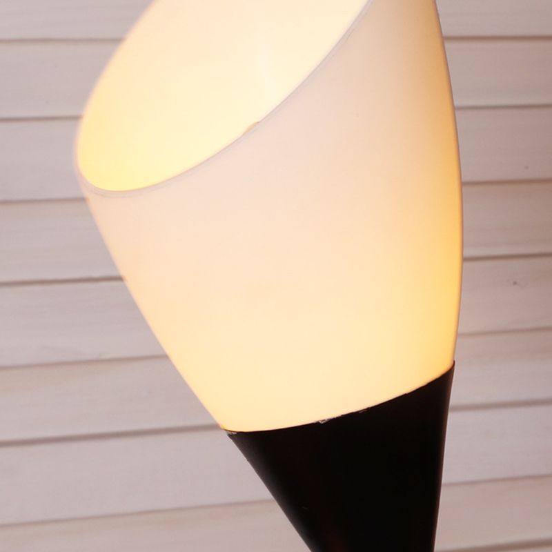 Bella Moderne Kleine LED Vloerlamp Zwart Metaal/Acryl Woonkamer