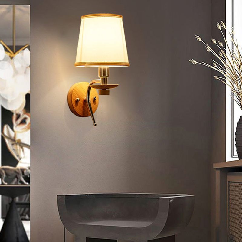 Eryn Moderne LED Wandlamp Kap Metaal/Hout/Stof Beige Slaap/Woon/Badkamer