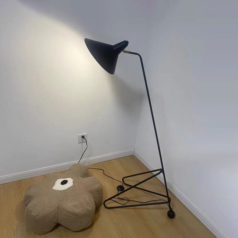 Salgado Moderne Design Minimalistische Geometrische Vloerlamp Zwart Driepoot Metalen Eetkamer/Woonkamer