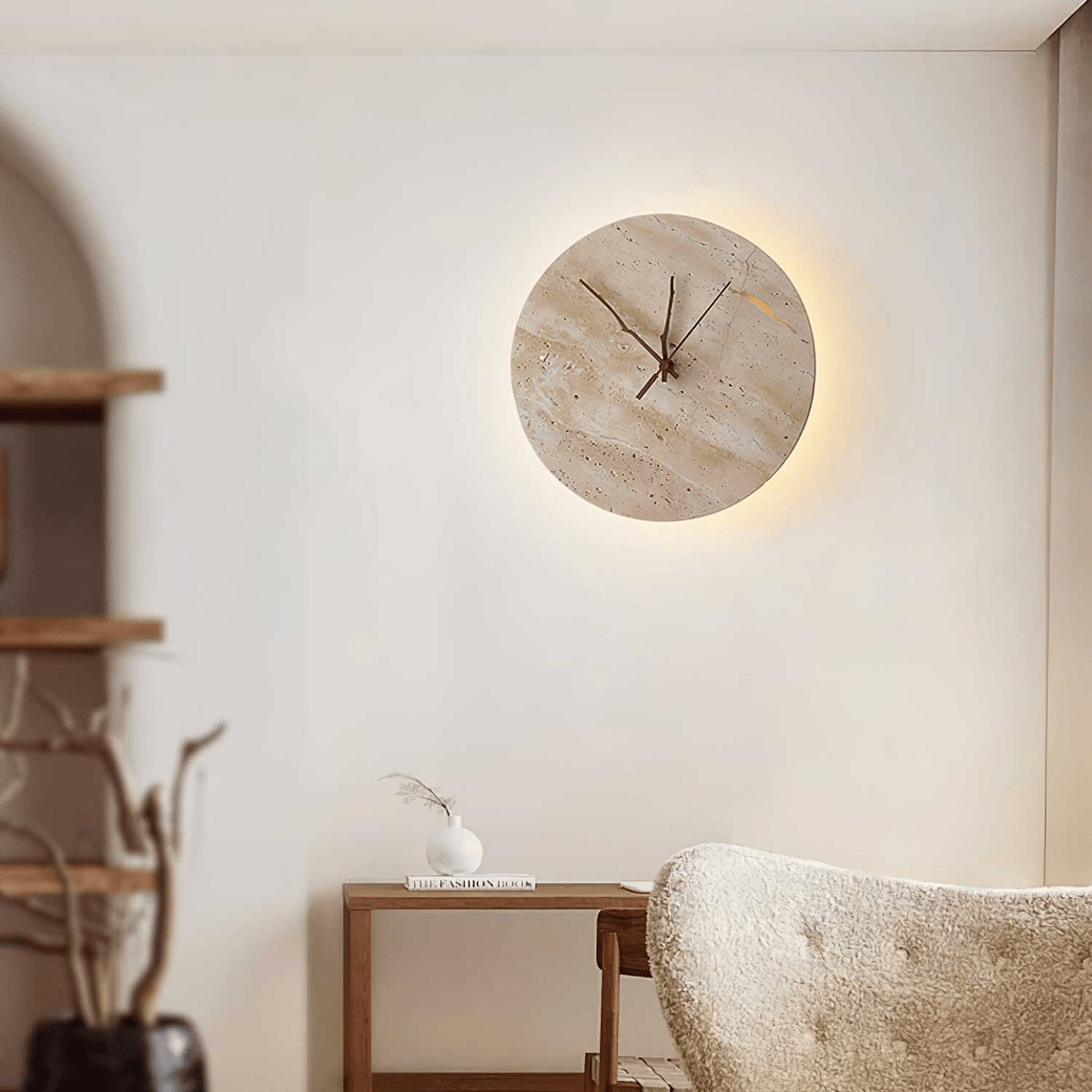 Nororielle minimalistische wandlamp van geel travertin