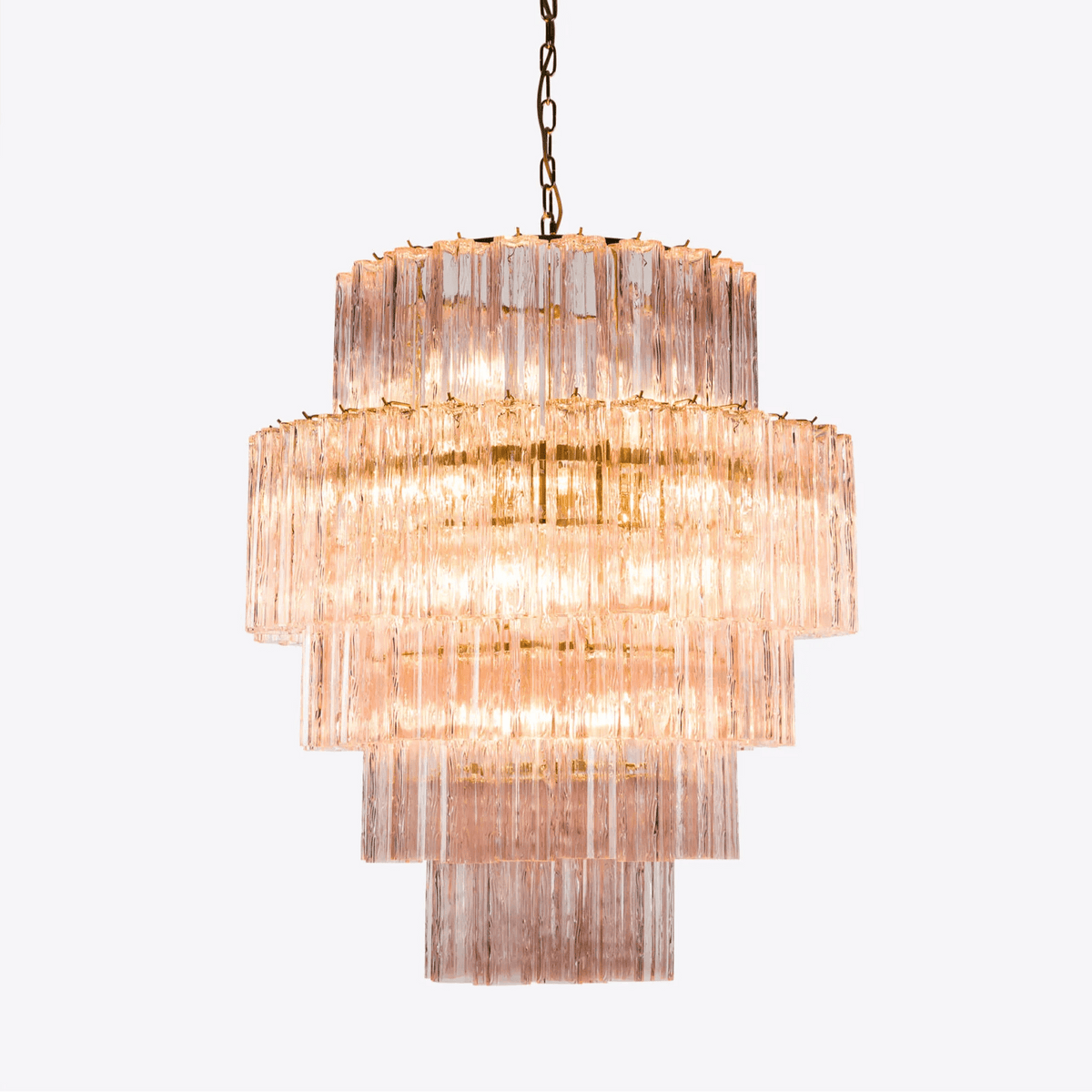 Eiraora kroonluchter met lagen van roze prisma-glas, elegant
