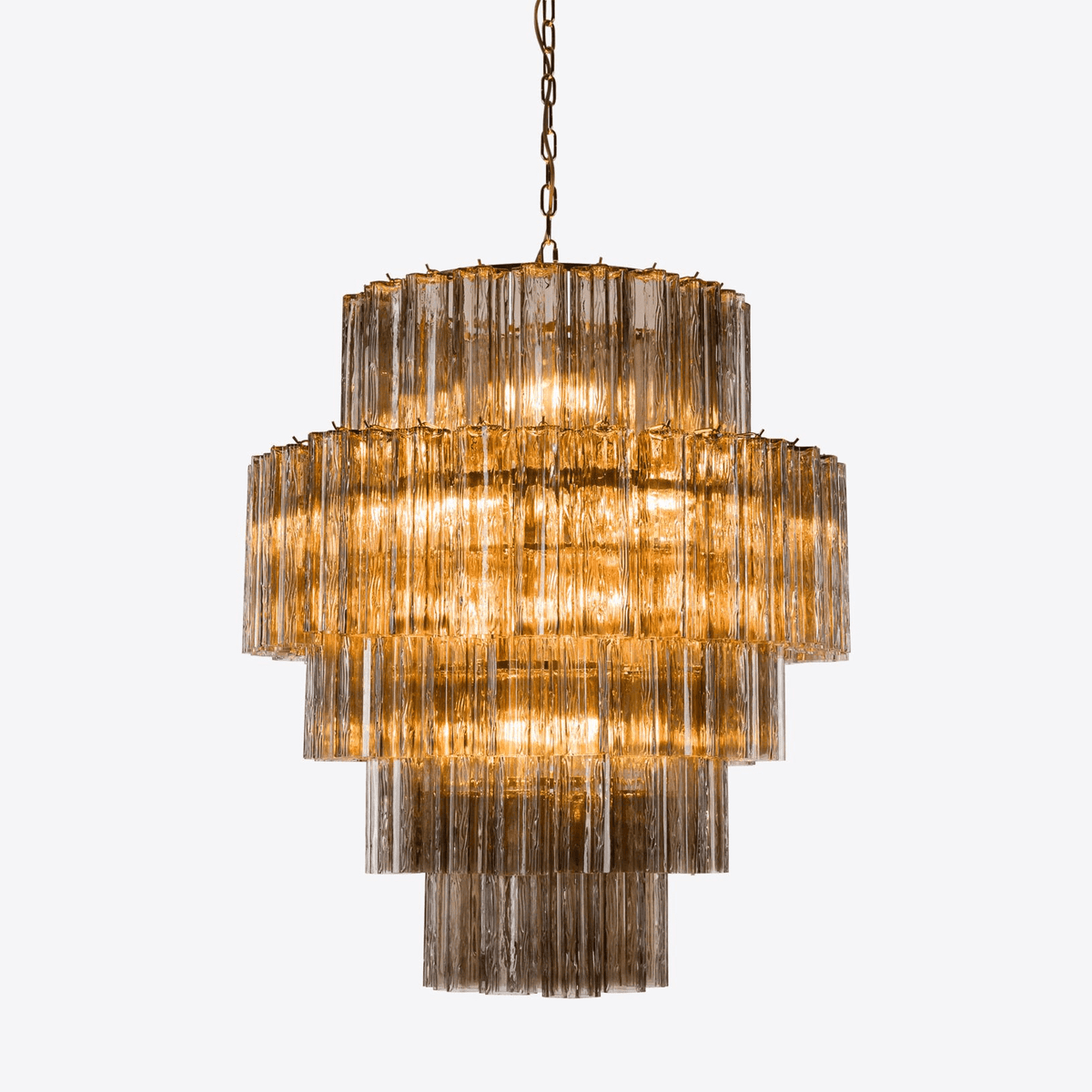 Eiraora kroonluchter met lagen van roze prisma-glas, elegant