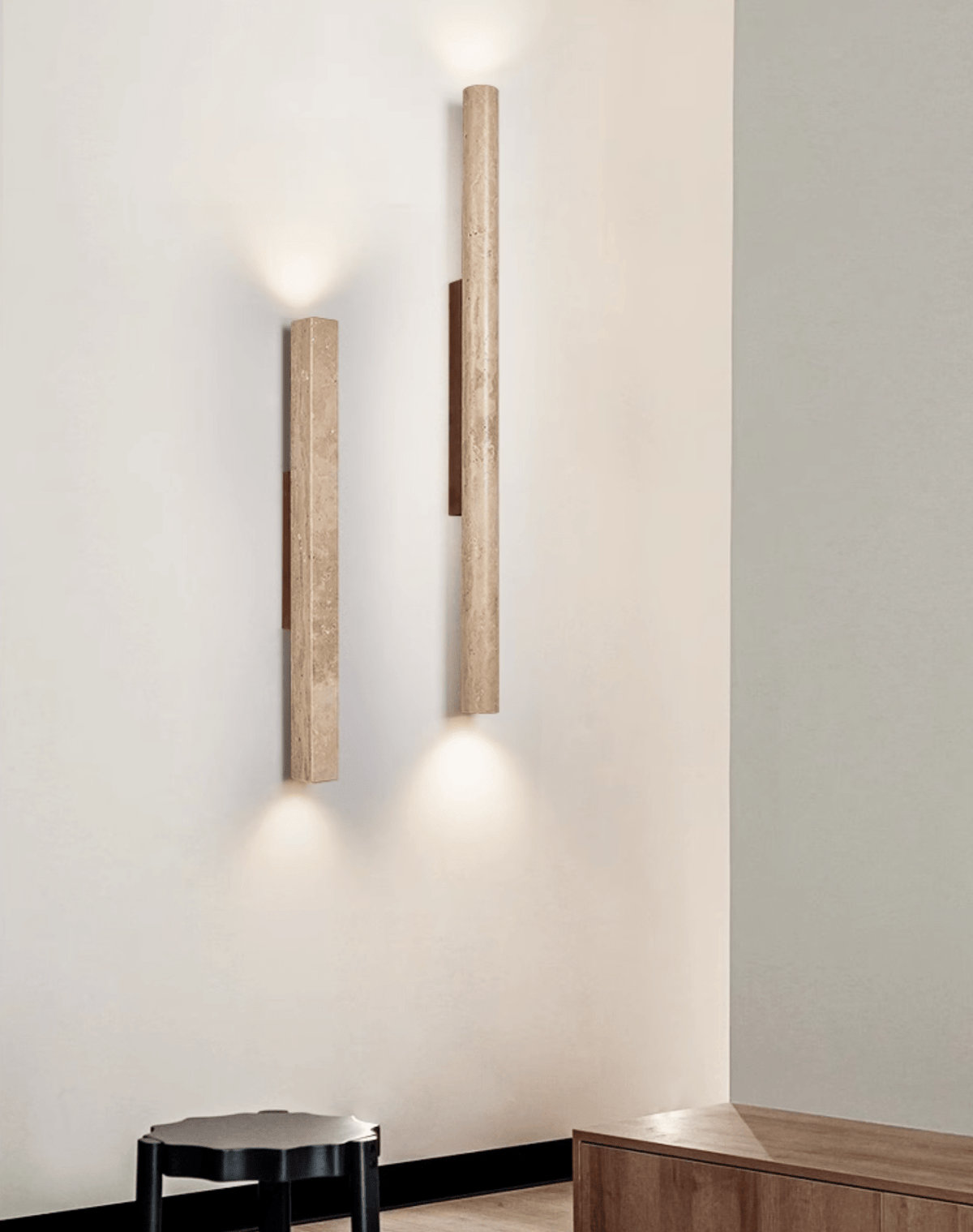 Noriira Minimalistische wandlamp van travertin