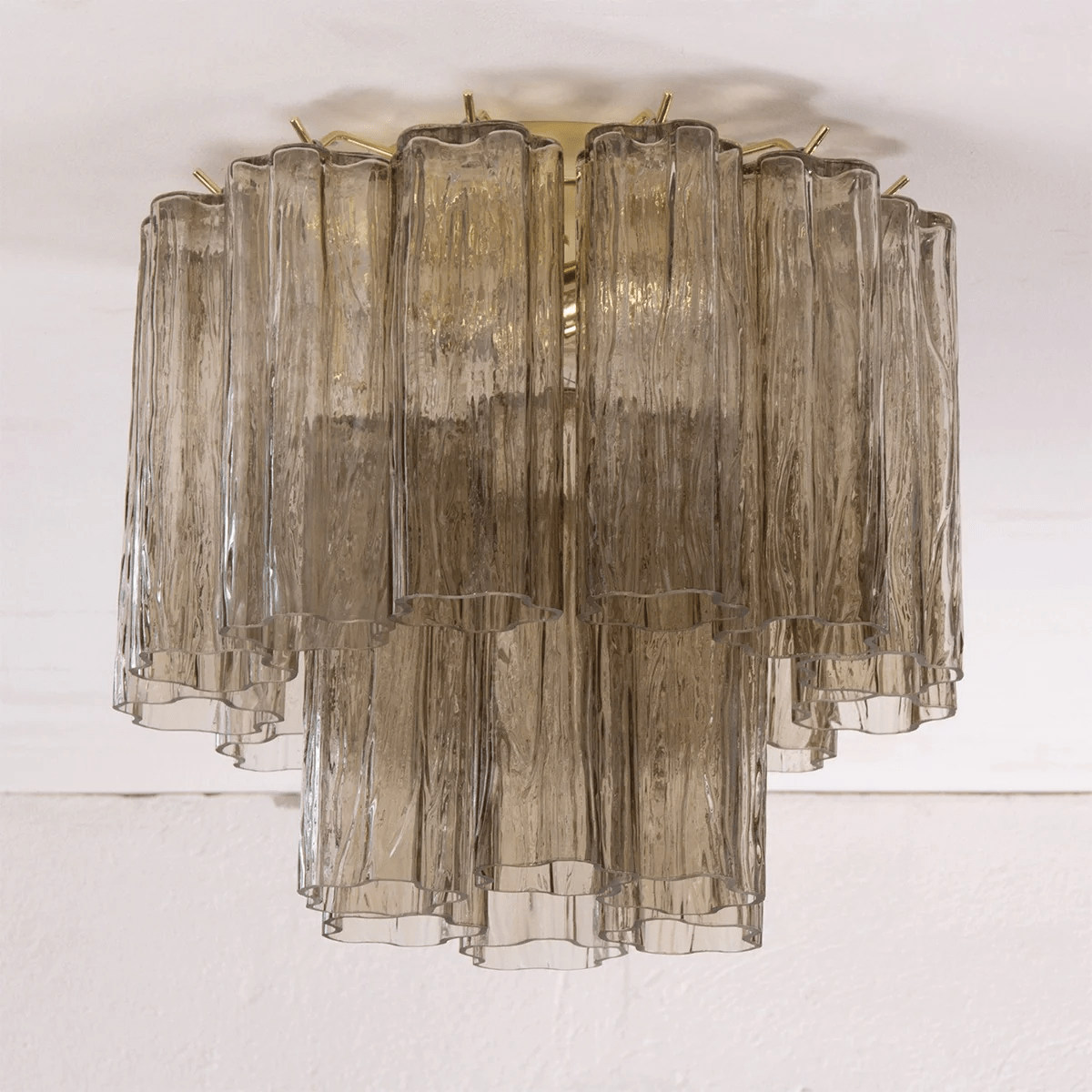 Serin plafondlamp in roze watervalstijl