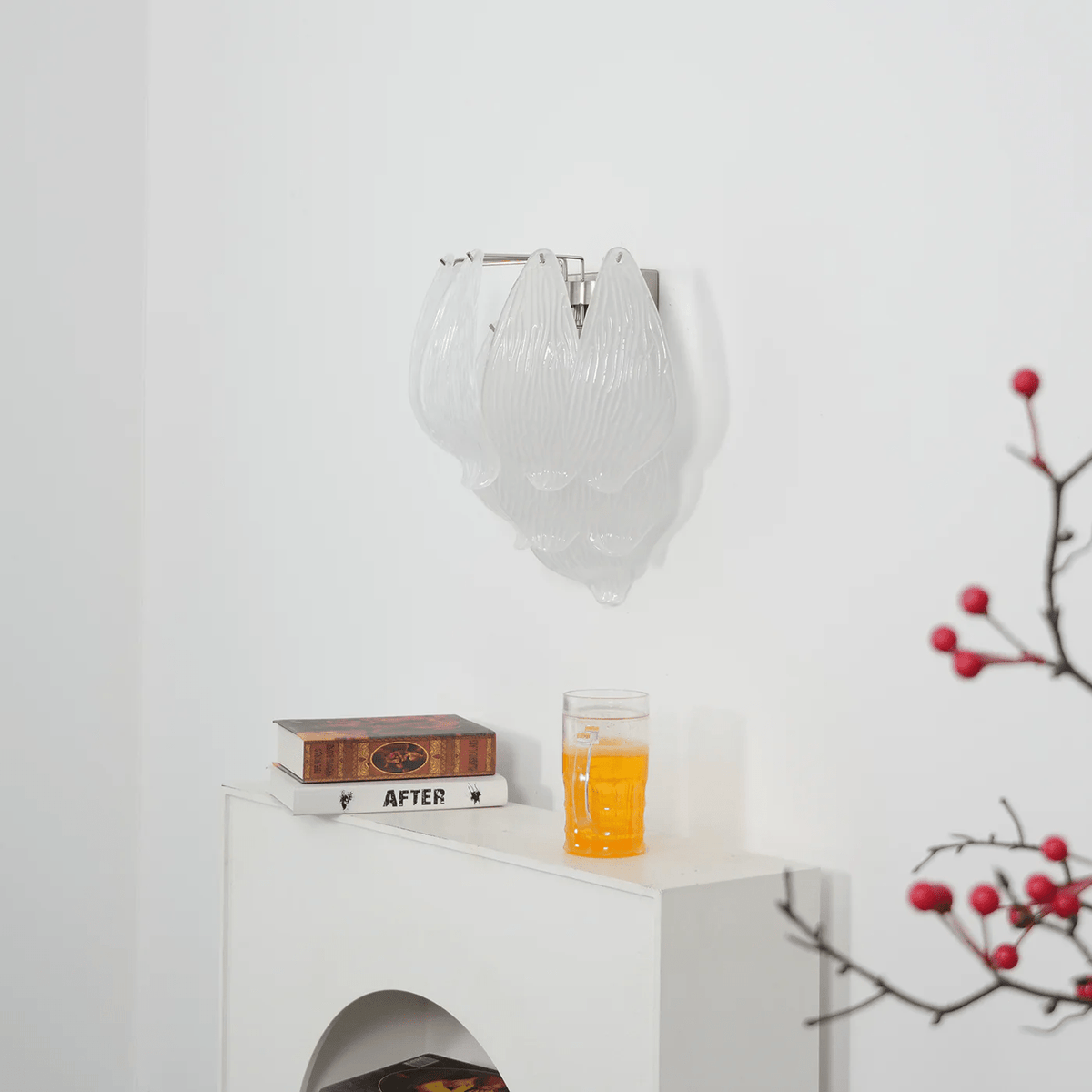 Lioriniella wandlamp Murano-glasbladeren met bloemblaadjes in cascaderende lagen met mat glas