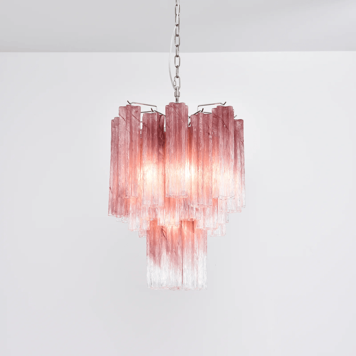 Veluora kroonluchter met roze-naar-kleureloos gradient Murano-glas in lagen