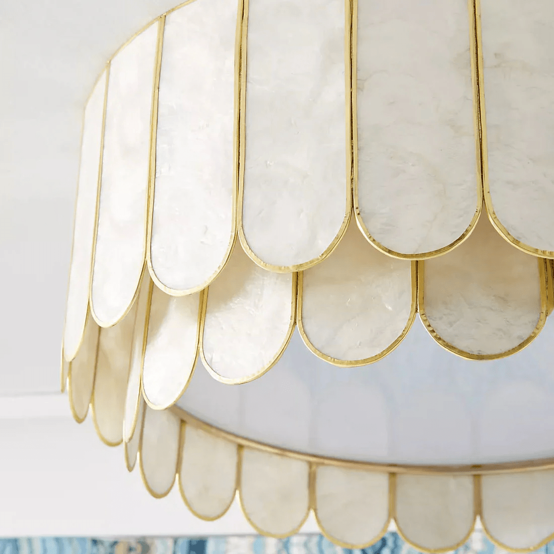 Petal Cloud plafondlamp met bloemblaadjes