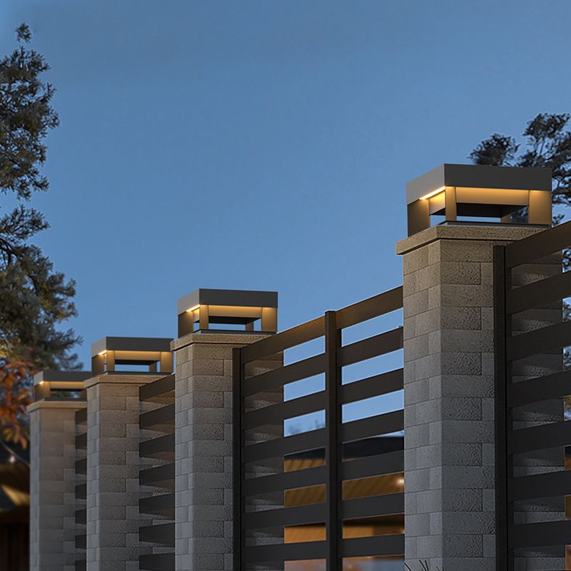 Riley Moderne LED Kubus Buitenlamp Zonne Metaal Zwart Tuin/Stoeprand/Balkon