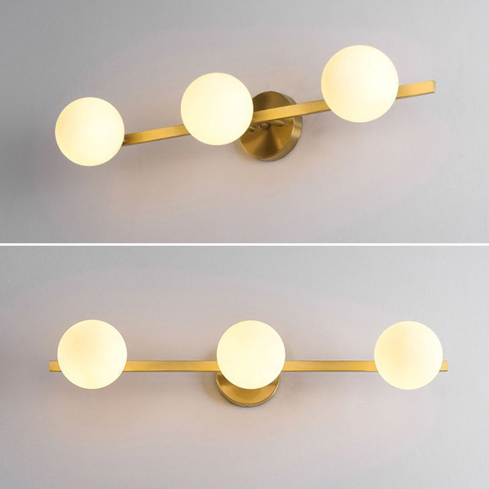 Valentina Retro Ronde LED Wandlamp Goud Metaal Glazen Bollen Badkamer