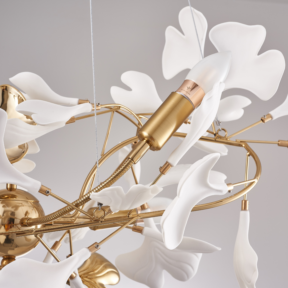 Olivia Design Ginkgoblad LED Kroonluchters Goud/Wit Metaal/Keramisch Slaap/Eet/Woonkamer