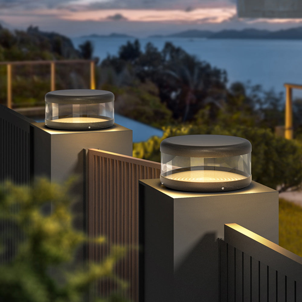Riley Moderne Zonne Energie Buitenlamp Zwart Metaal/Acryl Tuin/Balkon