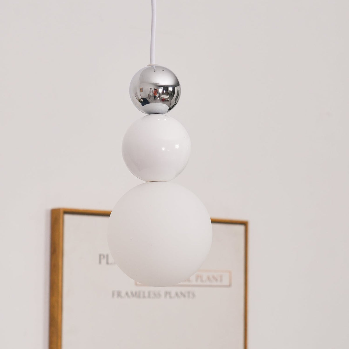 Elynd Acryl drie-ballen hanglamp