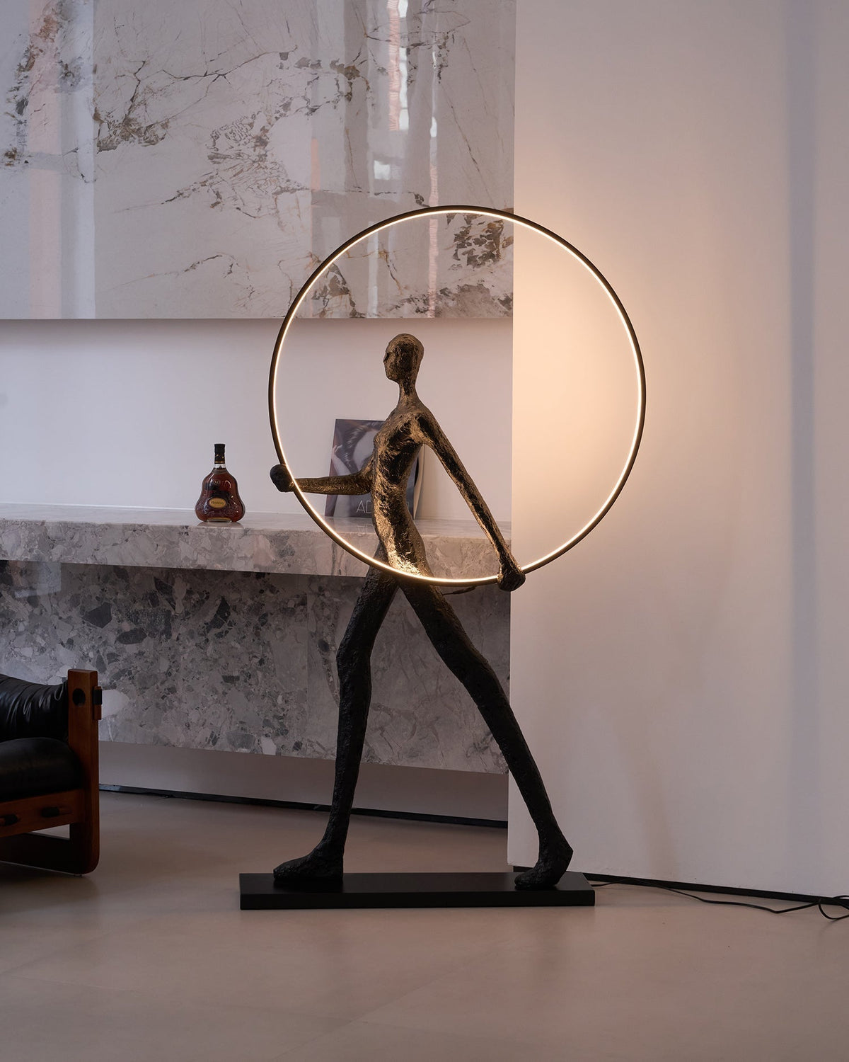 Cirarelia vloerlamp sculptuur LED figuur