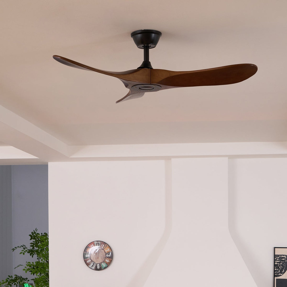 Aviona plafondventilator met houten bladen