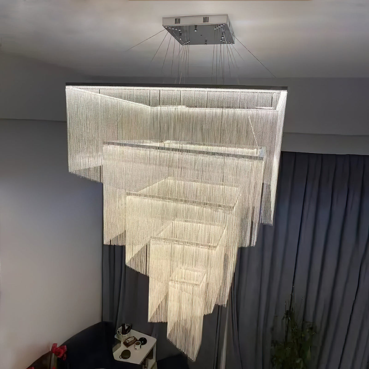 Caeluvyn Postmoderne kroonluchter met ketting en tassel van metaal