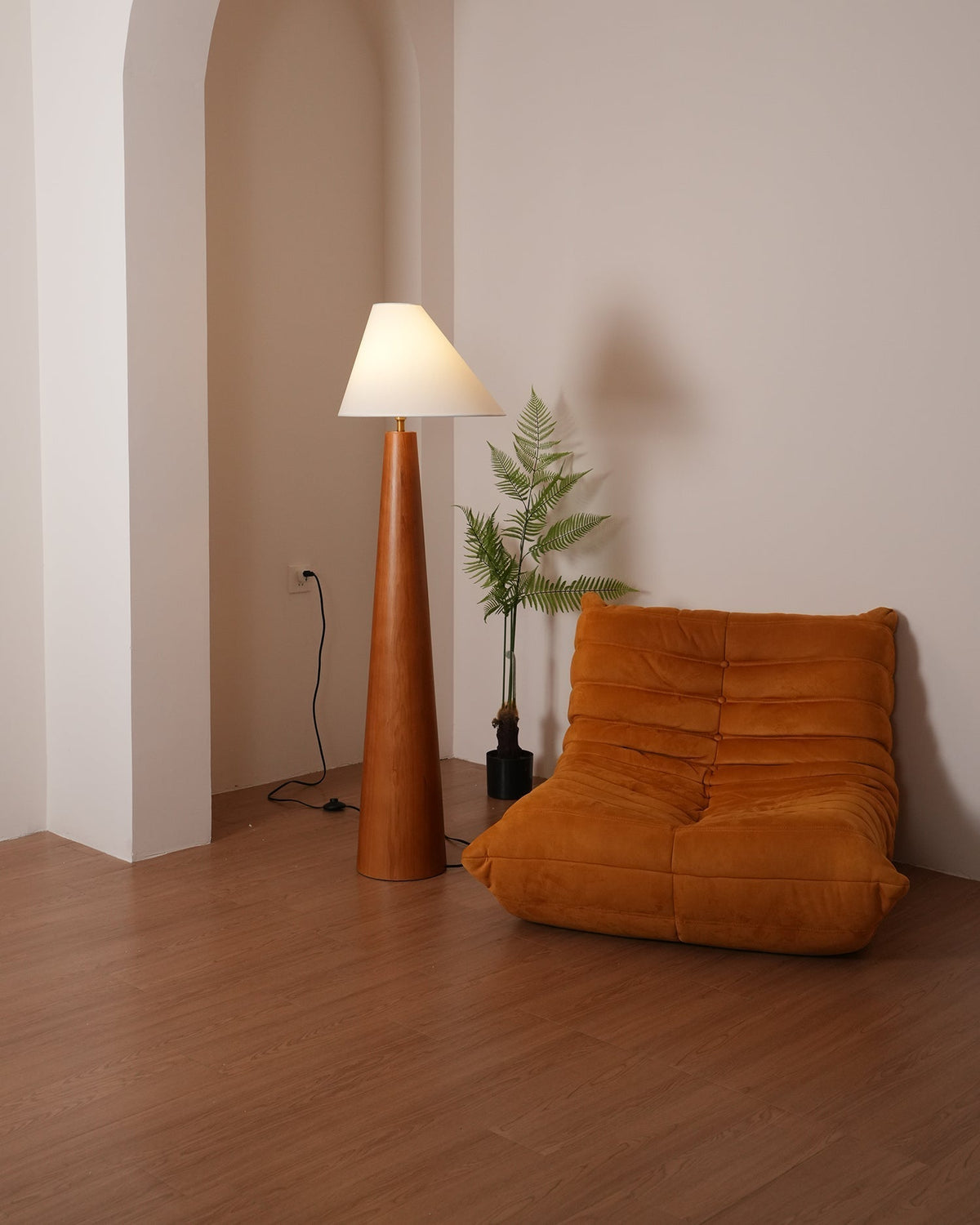 Pinnacle minimalistisch Houten vloerlamp
