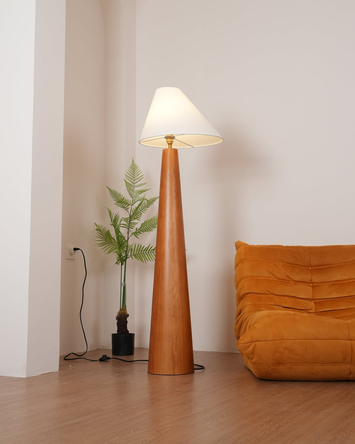 Pinnacle minimalistisch Houten vloerlamp