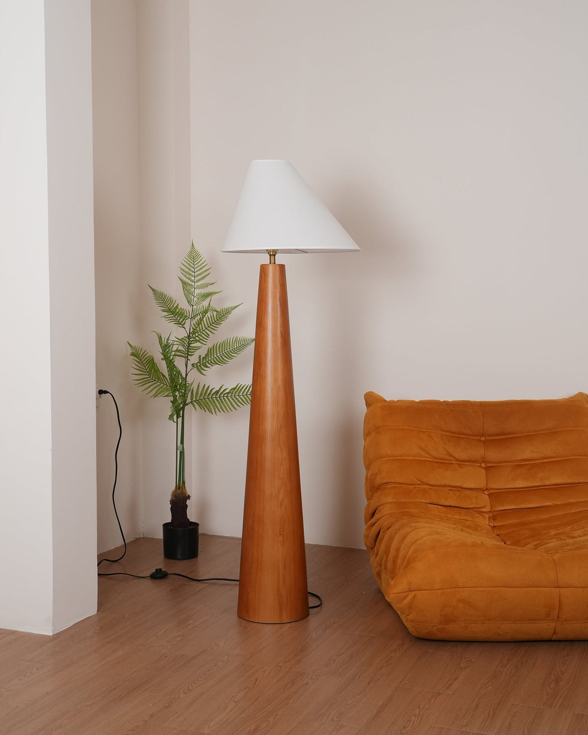 Pinnacle minimalistisch Houten vloerlamp