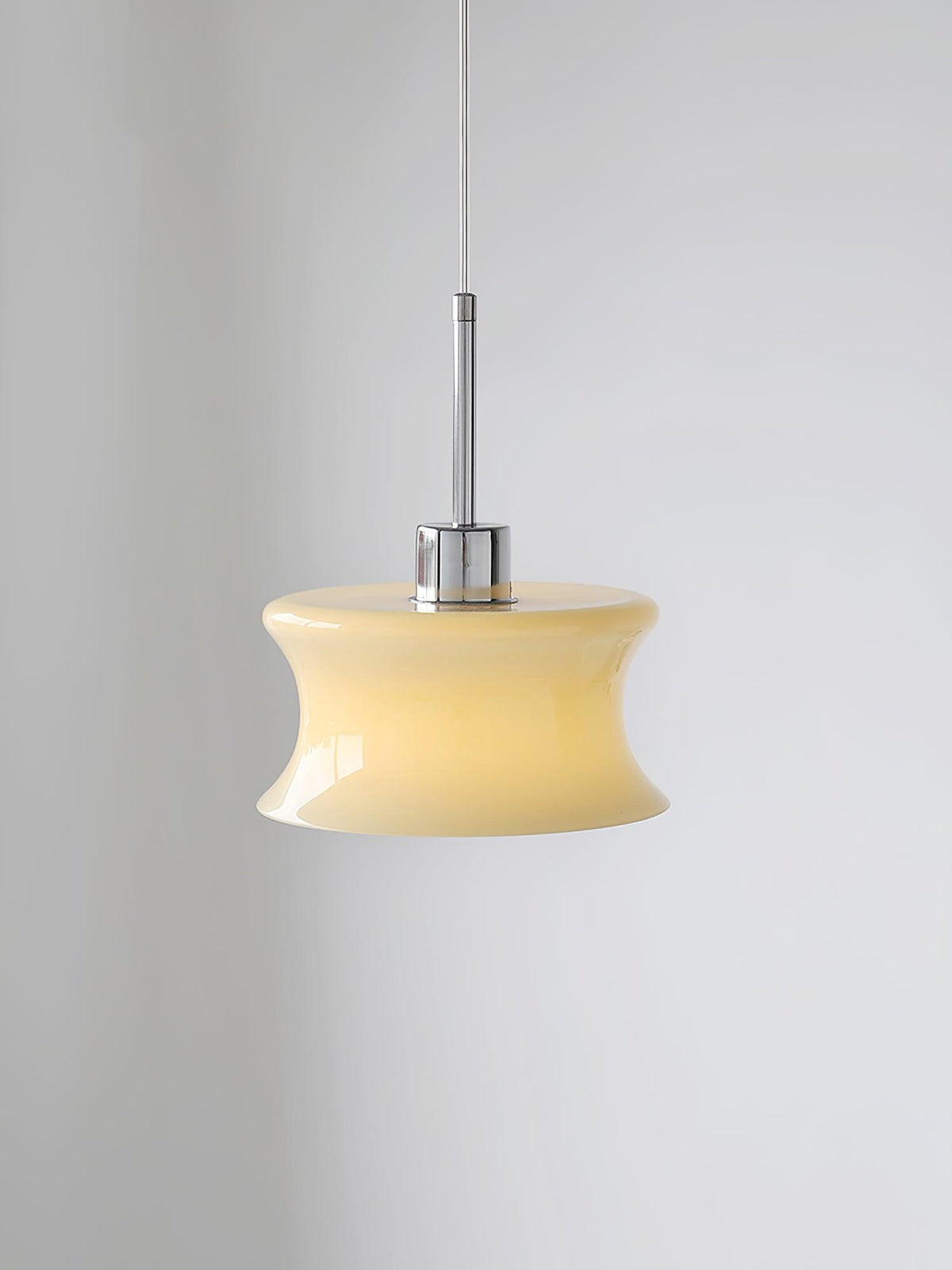 Zenthia klassieke hanglamp met beige en goudkleurig glas