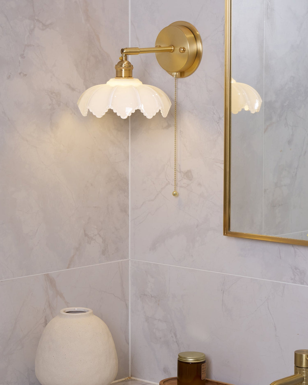 Lotus draaibare glazen wandlamp in Noordse kunststijl