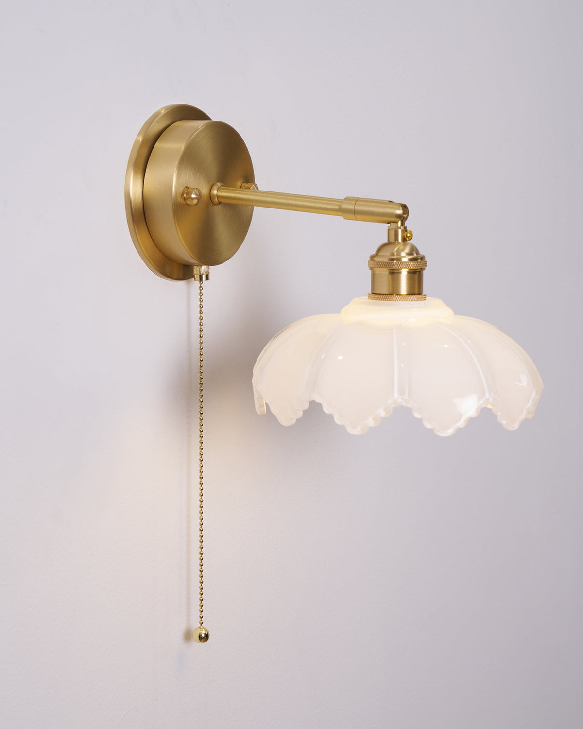 Lotus draaibare glazen wandlamp in Noordse kunststijl
