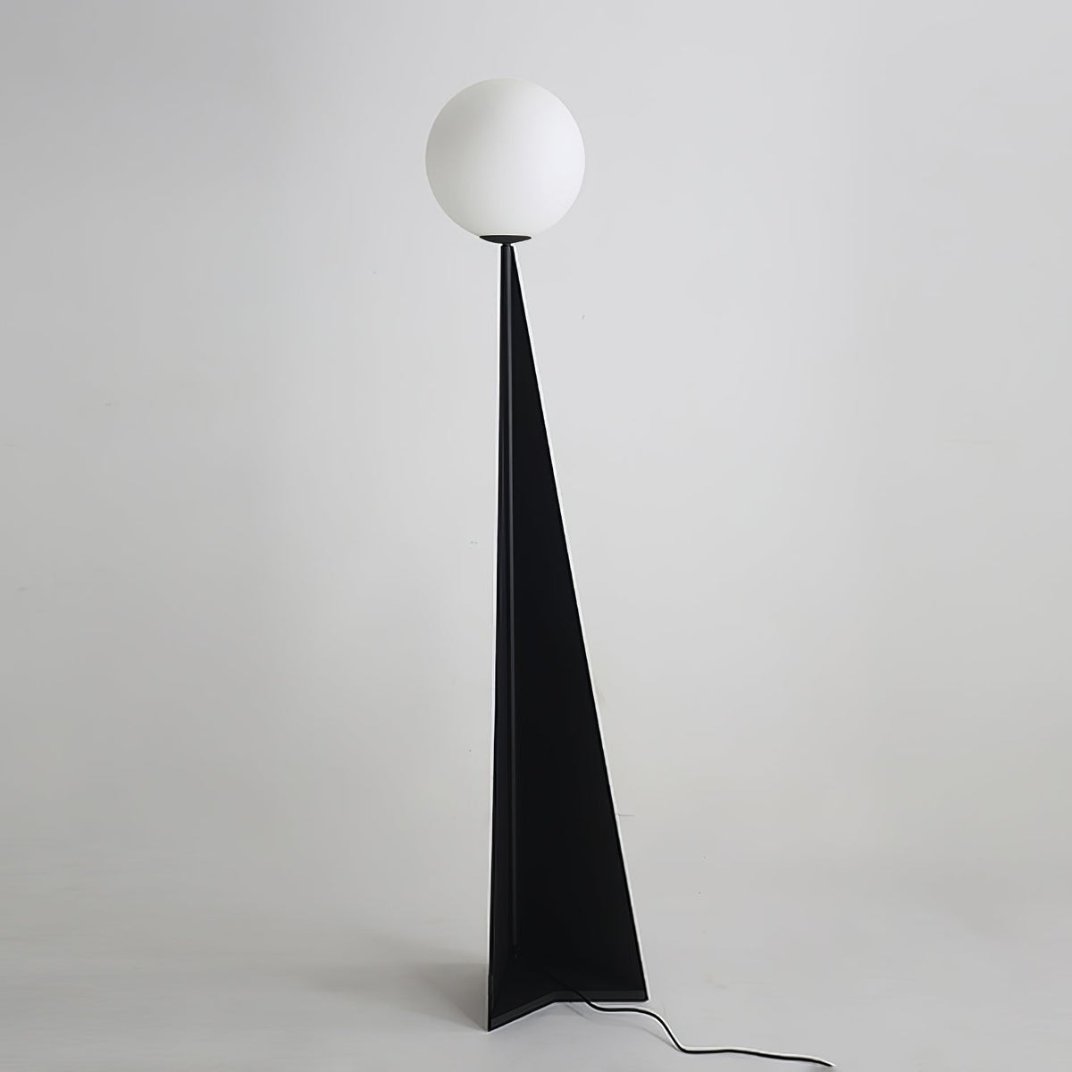 Vertex Minimalistische vloerlamp met bolvormige kap