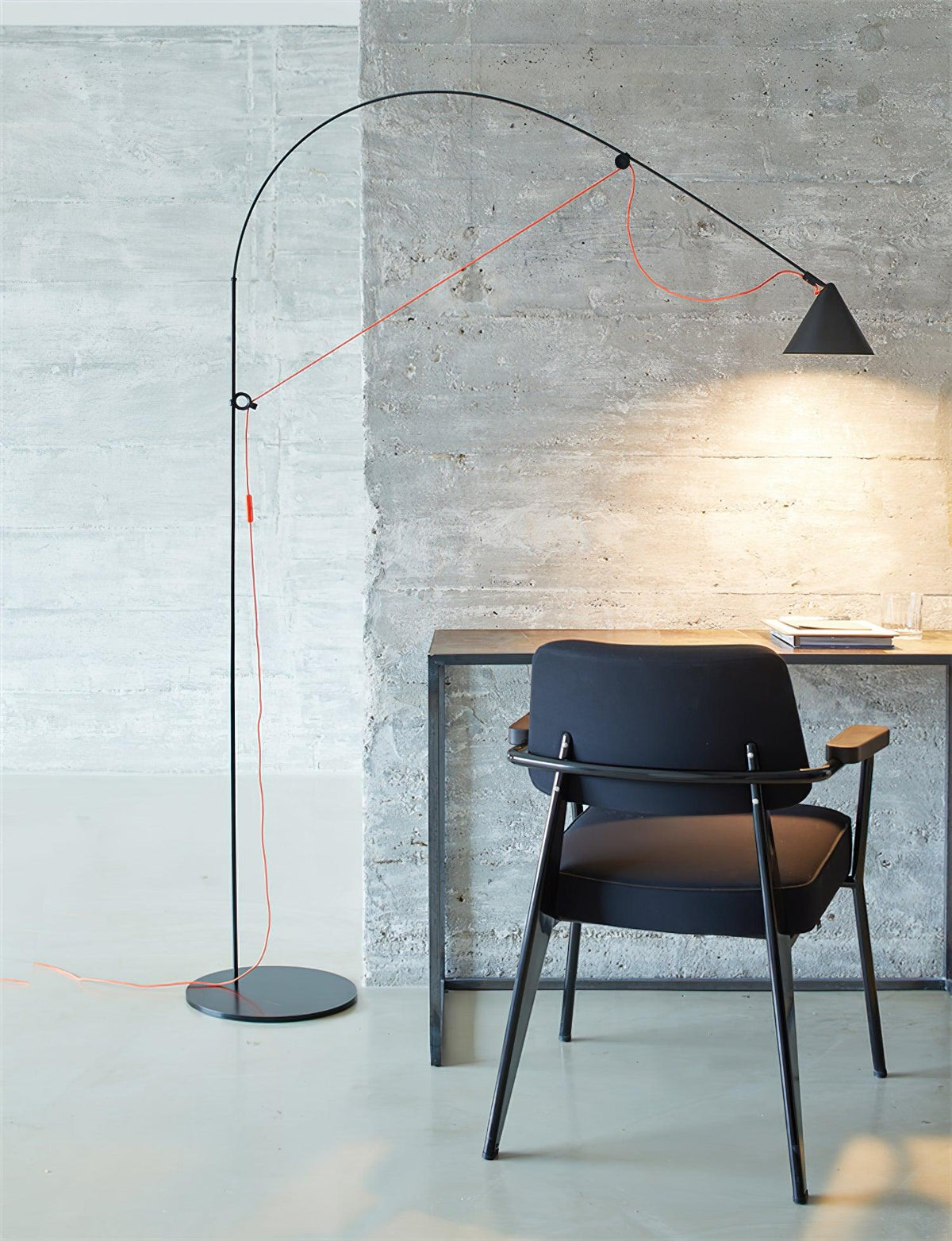 Aurzoril industriële vloerlamp
