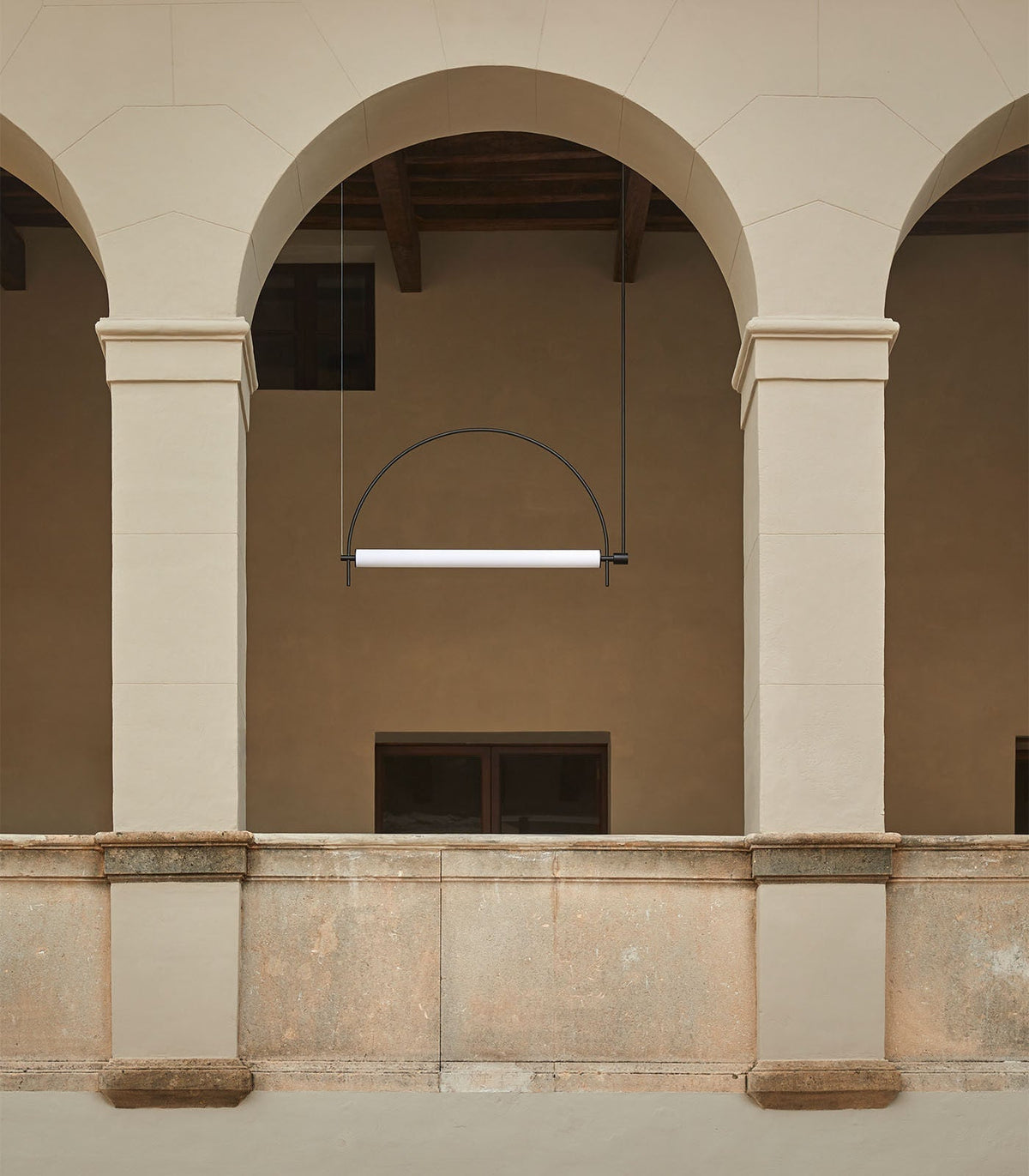 Arched kroonluchter met lineaire LED
