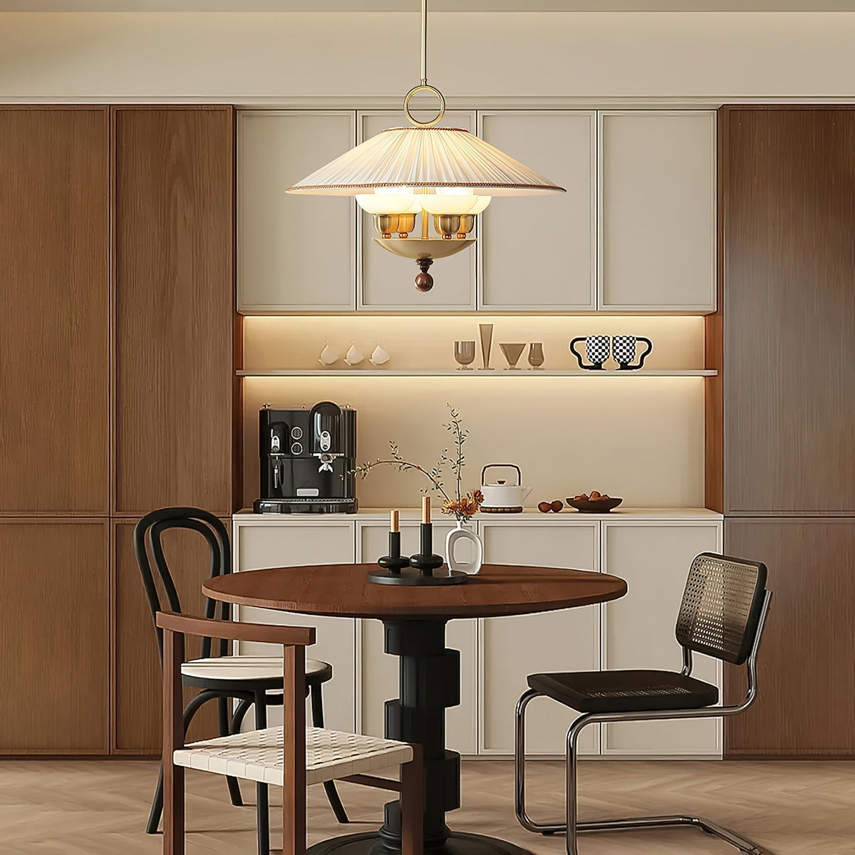 Umbera hanglamp met geplooide kap
