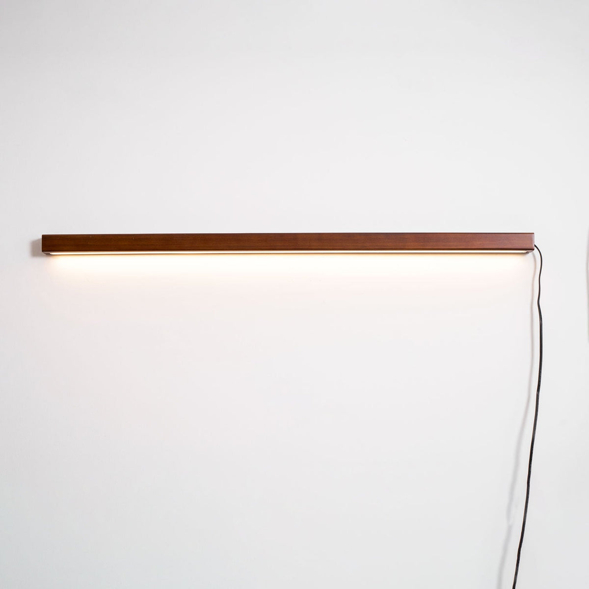 Bryf wandlamp Lineair Hout Met Stekker