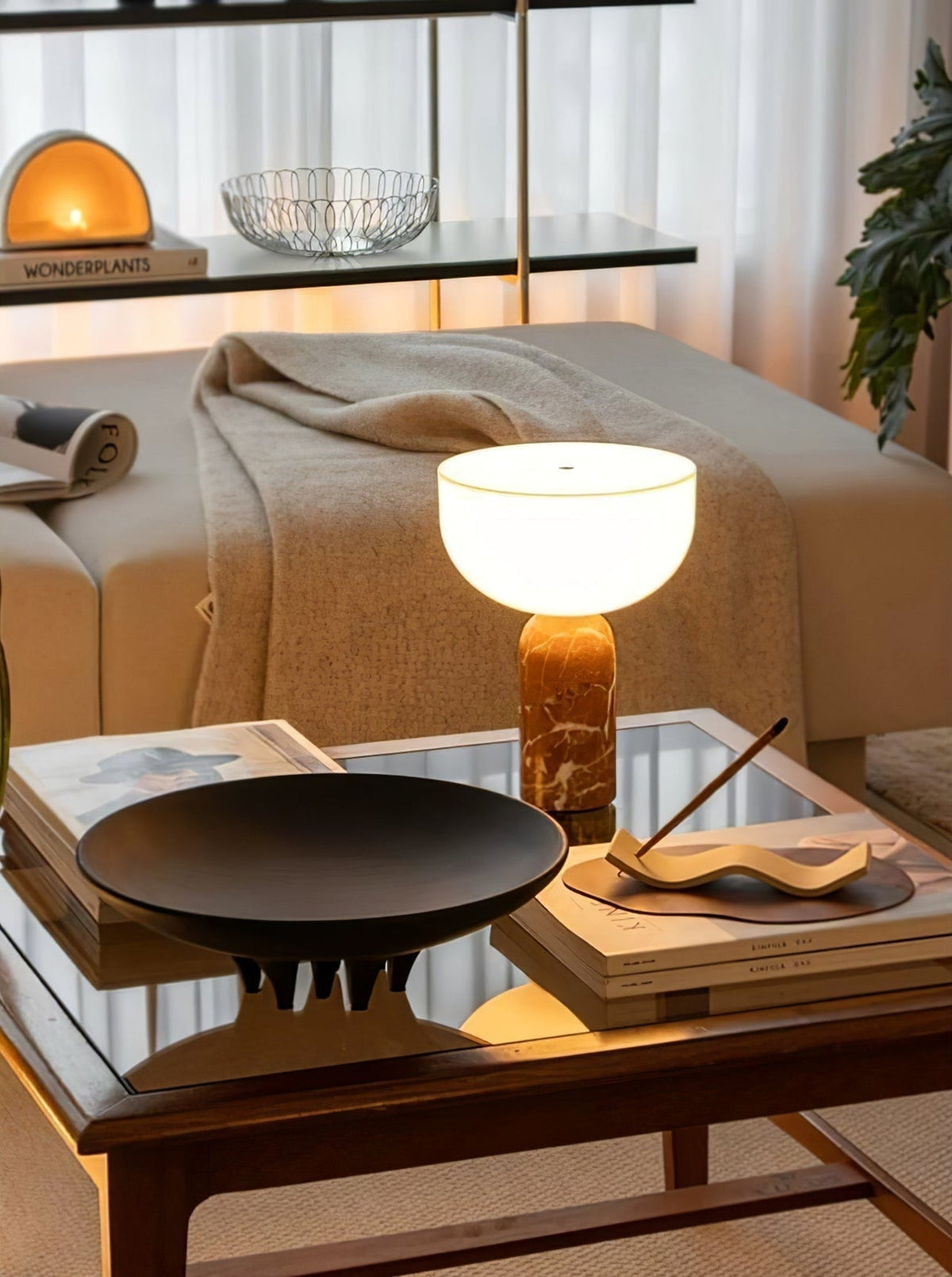 Vicky Minimalistische tafellamp van marmer