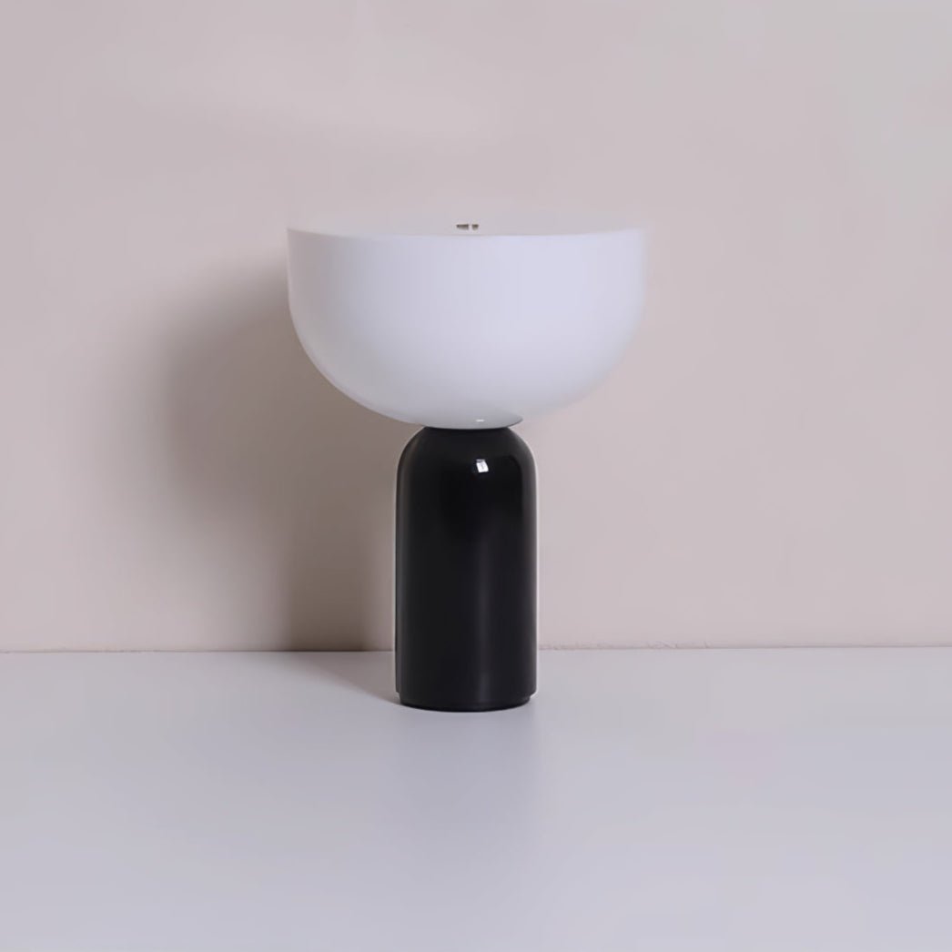Vicky Minimalistische tafellamp van marmer