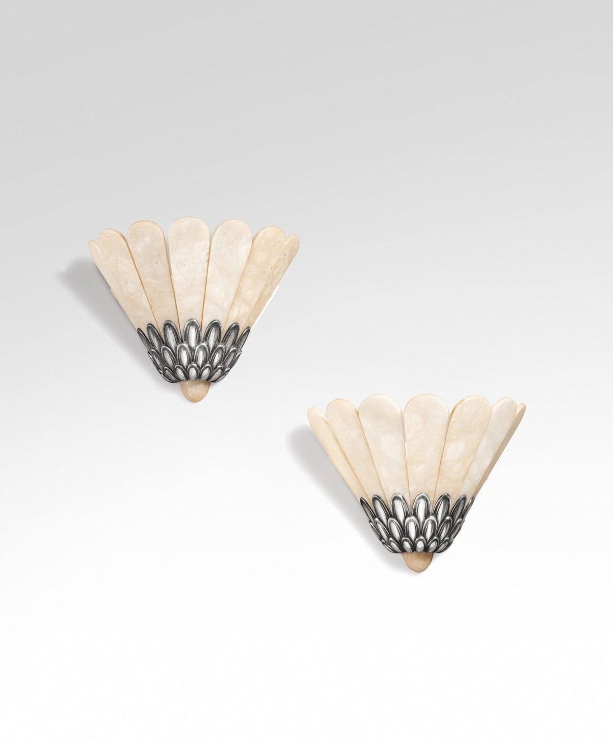 Marbe Vintage Albast Bloemblaad wandlamp