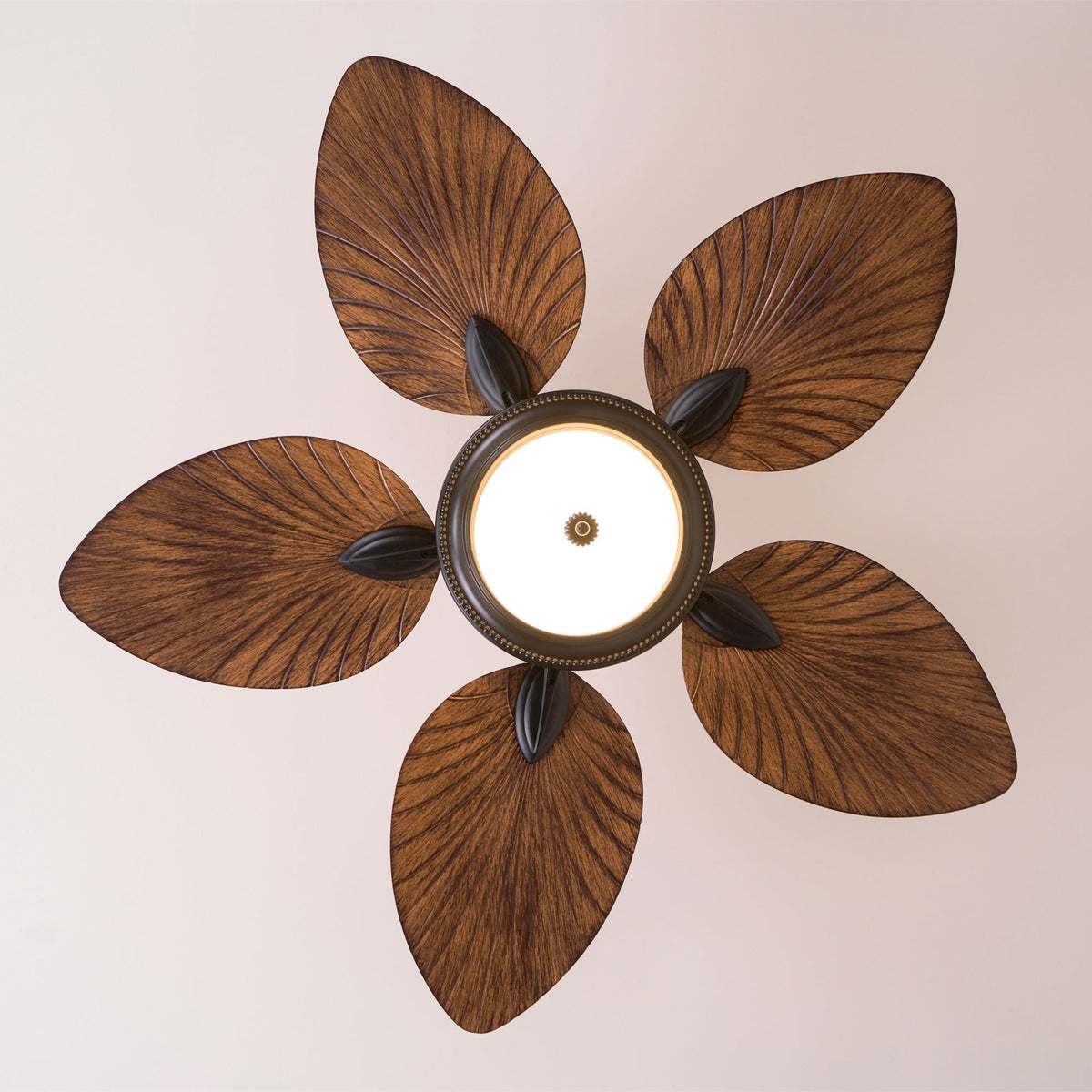 Virel Tropical hout plafondventilator met verlichting