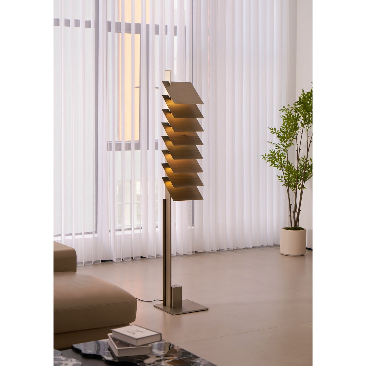 Virauena vloerlamp