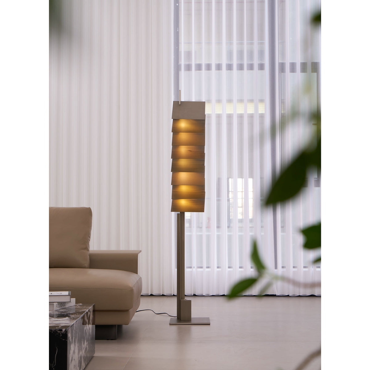 Virauena vloerlamp