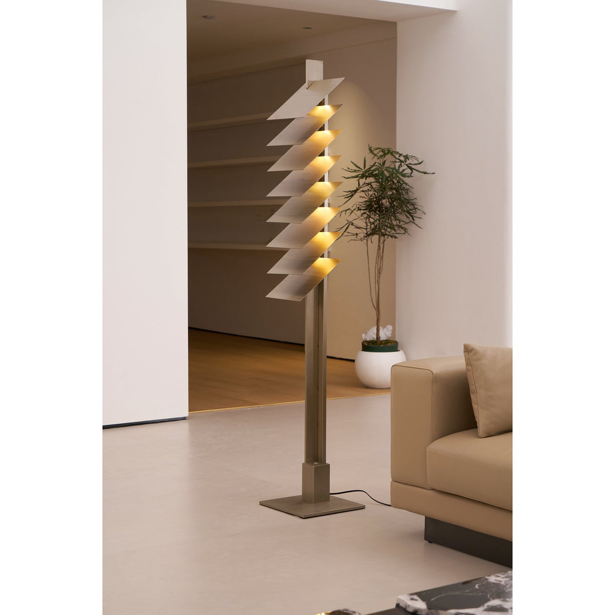 Virauena vloerlamp