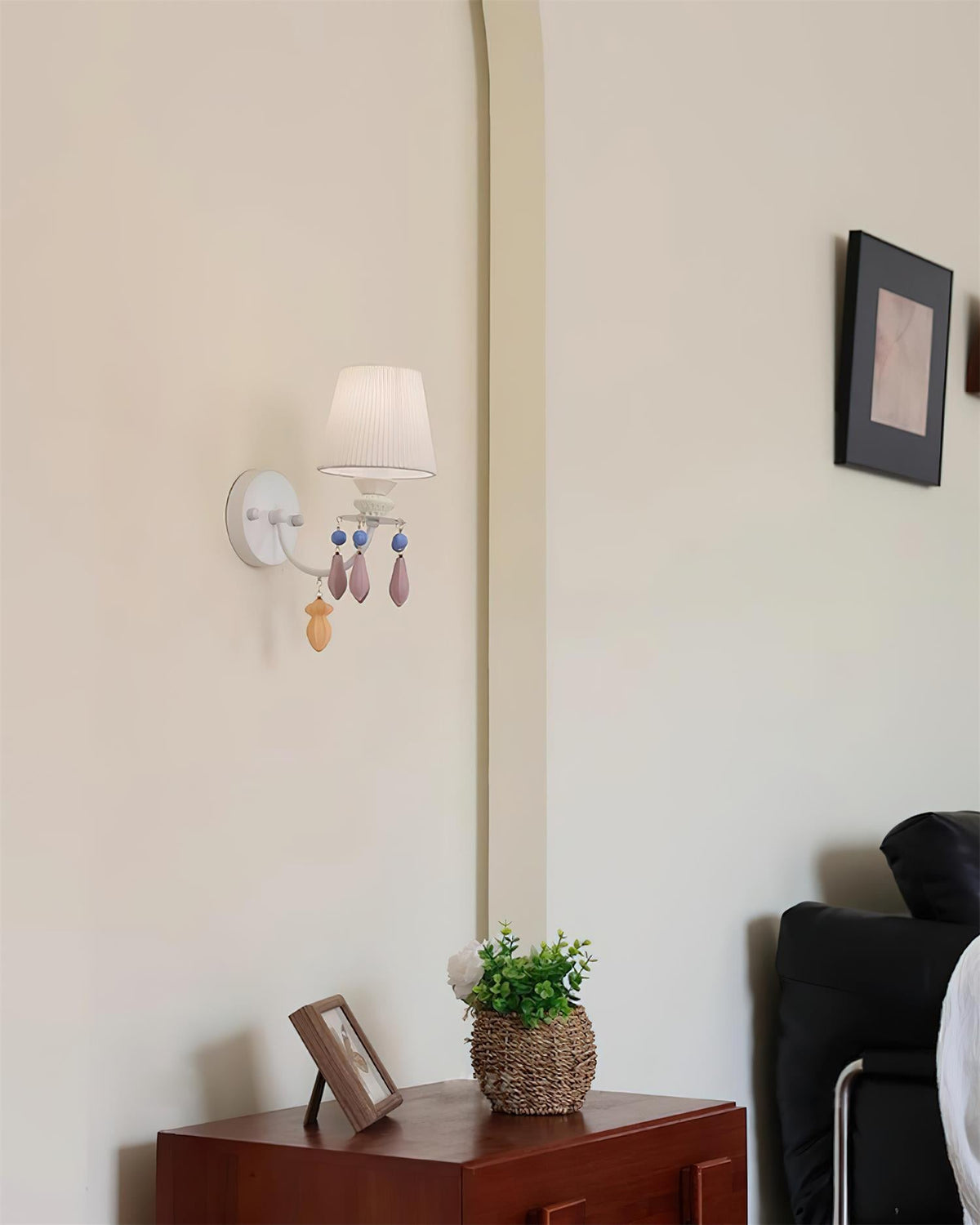 Avenivelia wandlamp