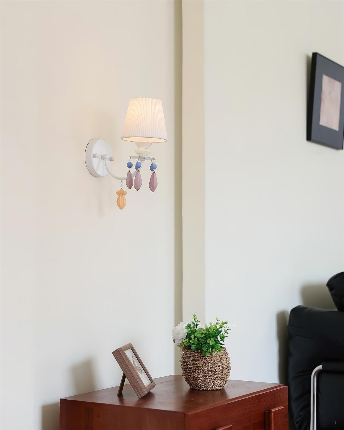 Avenivelia wandlamp