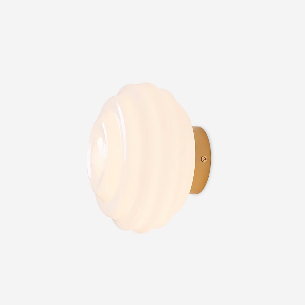 Celalelle wandlamp met glas in goudkleurige afwerking