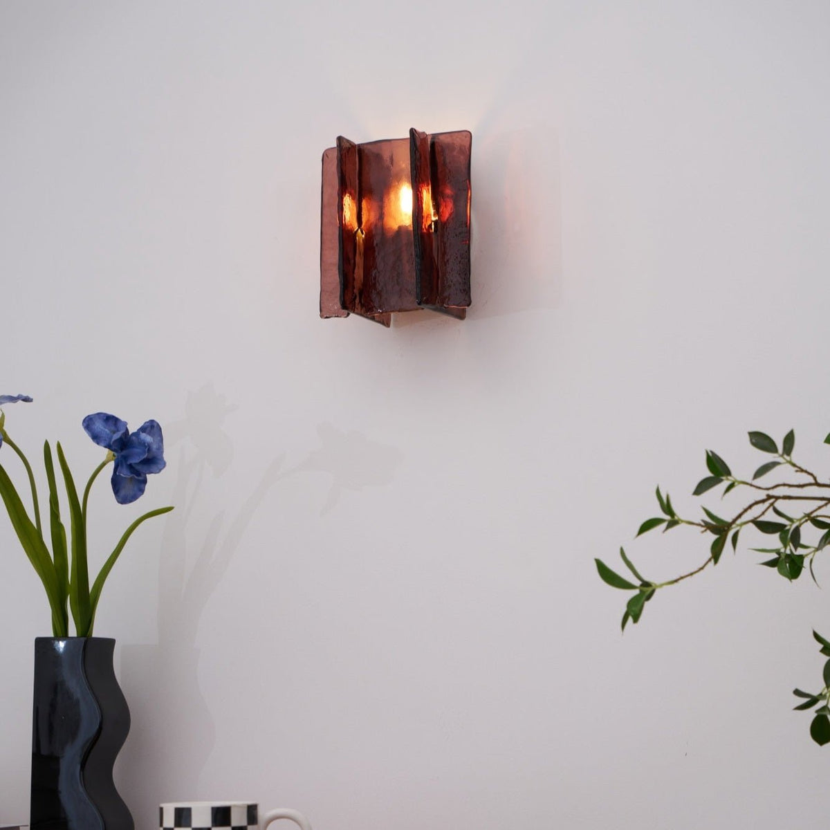 Erove wandlamp met glas Kunstwerk