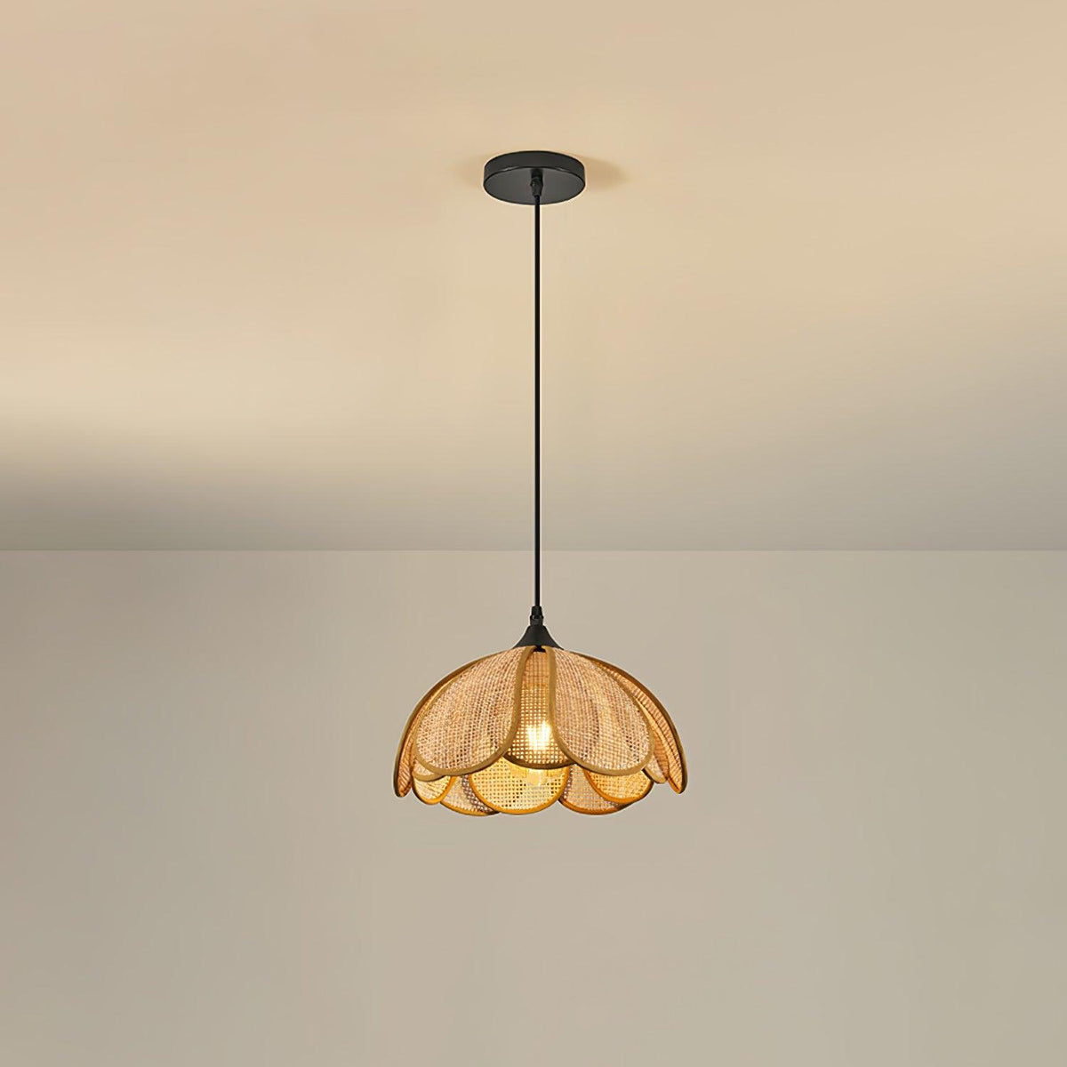 Dyor elegantie Bloom Rotan hanglamp van Stoffen
